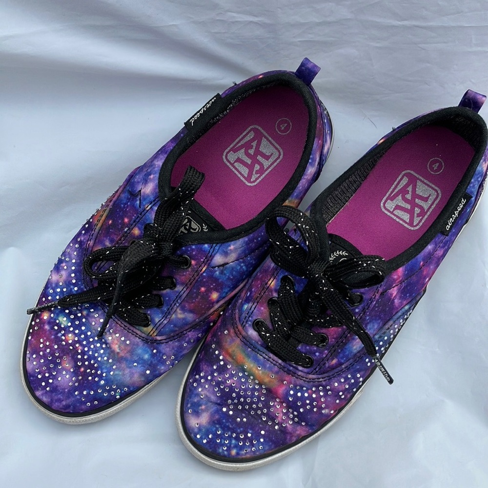 EUC Sz 4 Airspeed Footwear galaxy print sneakers